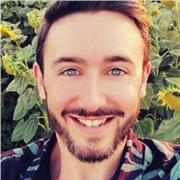 Profesor de inglés, grado en estudios ingleses, máster de profesorado. Especialista en secundaria y bachillerato. Con experiencia en España y en Estados Unidos